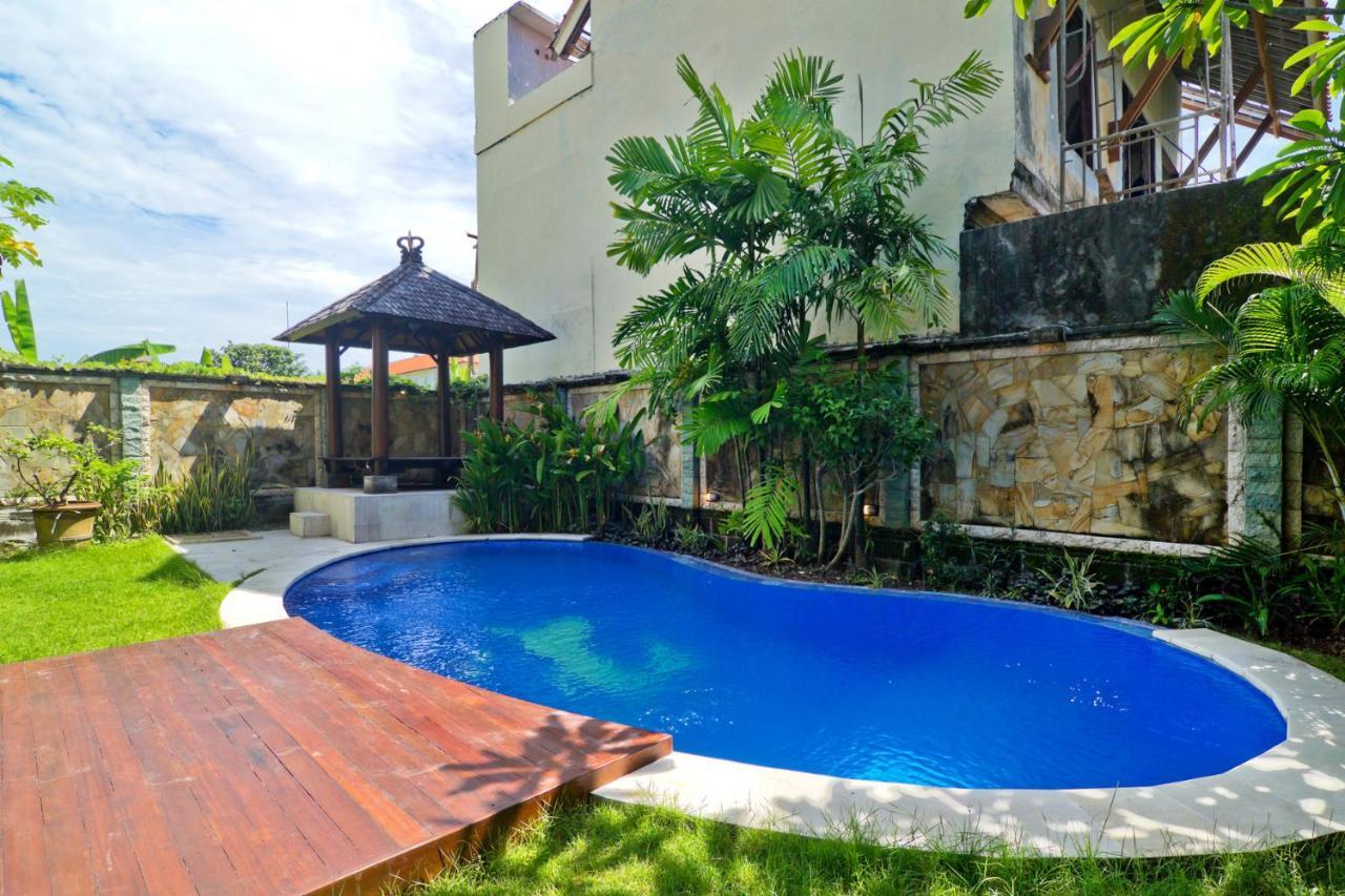 Kendal * Seminyak (Bali)